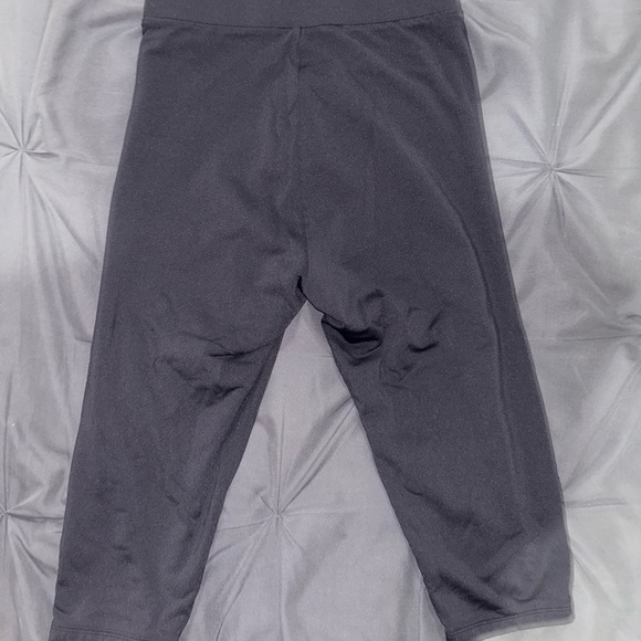 Aritzia Charcoal Kids Leggings - Picture 12 of 12